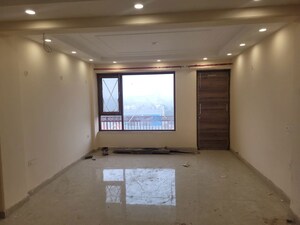 Living Room in 2 BHK Independent House at Ansal Plaza Sector-23, Sector 23 – for Rent