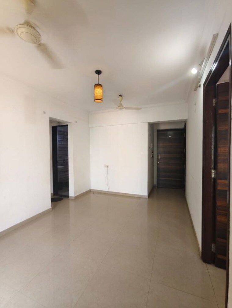 Living Room, mahavir-kalpavruksha 2 Bedroom 700 Sq.Ft. Apartment In Ghodbunder Road Thane 10108477