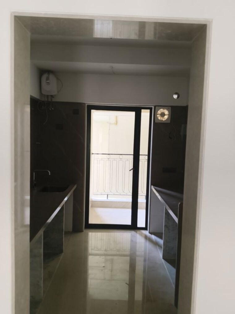 Kitchen, vile parle west 3 Bedroom 1100 Sq.Ft. Apartment In Vile Parle West Mumbai 10108519