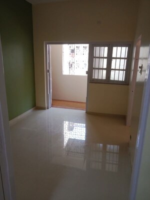 Room in 1 BHK Apartment at Union House Plot 2, Mahim – for Rent