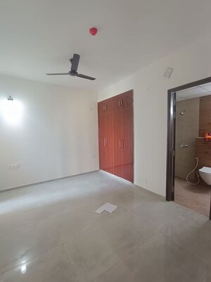Room in 3 BHK Apartment at ACE Parkway, Sector 150 – for Rent