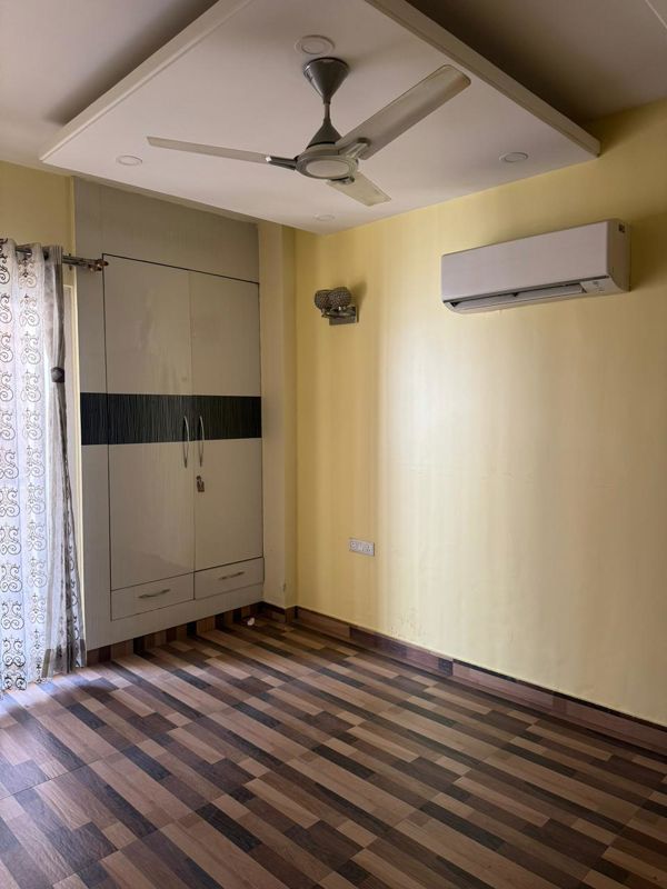 2 BHK Apartment For Rent in Pyramid Midtown