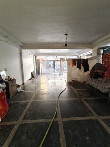 Parking in 3 BHK Builder Floor at Indrapuram – for Sale