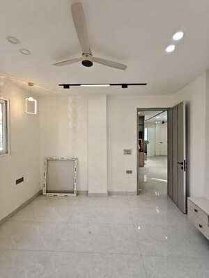 Building Lobby in 3 BHK Builder Floor at Indrapuram – for Sale