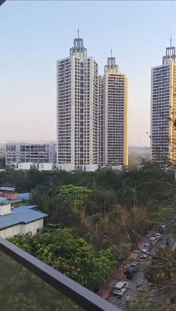 2 BHK Apartment – Exterior View View at H Rishabraj Serenity Decks, Goregaon East - for Rent