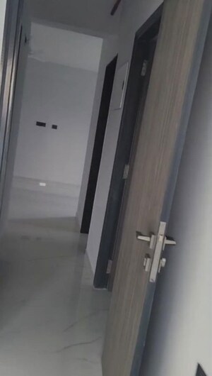  2 BHK Apartment at H Rishabraj Serenity Decks, Goregaon East – for Rent