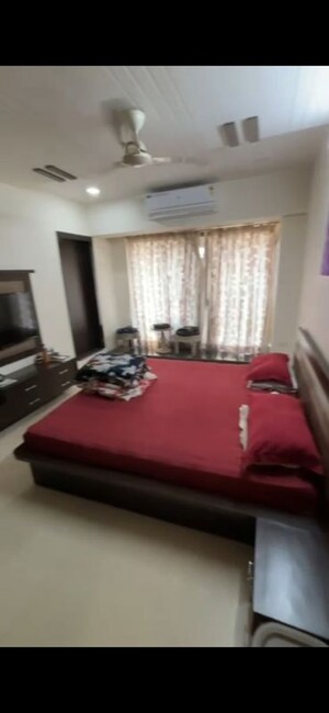 Bedroom in 2.5 BHK Apartment at Whispering Heights, Malad West – for Rent
