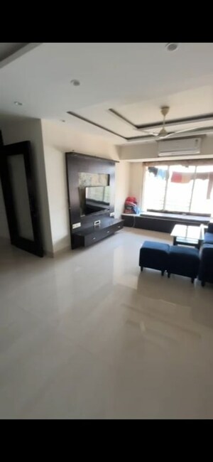 Living Room in 2.5 BHK Apartment at Whispering Heights, Malad West – for Rent