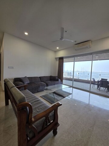Team Area in 3 BHK Apartment at Lokhandwala Minerva Mahalaxmi, Mahalaxmi – for Rent