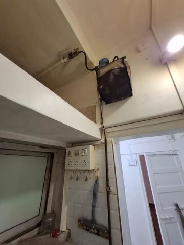 Furnished Amenities in 1 BHK Apartment at Vinay CHS, Mahim West – for Rent