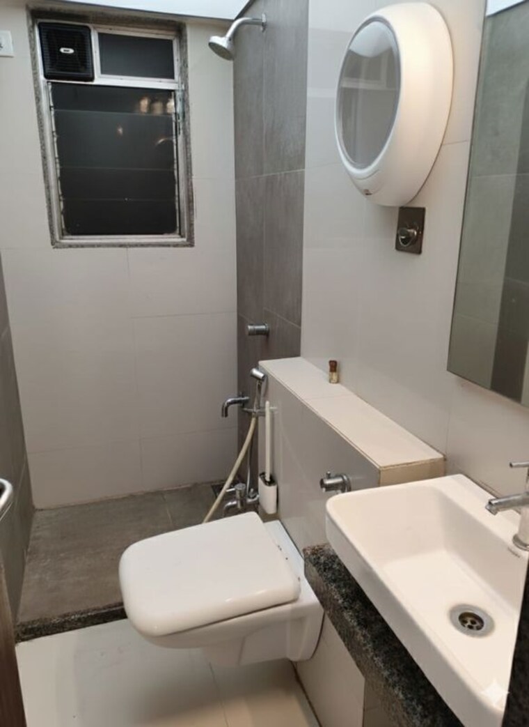 Bathroom, harasiddh-viraaj 1 Bedroom 430 Sq.Ft. Apartment In Malad East Mumbai 10108703