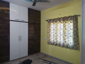 Room in 2 BHK Builder Floor at Akshya Nagar – for Rent