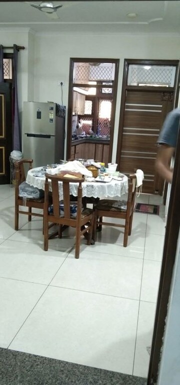 Gym in 3 BHK Villa at Sector 22b – for Rent