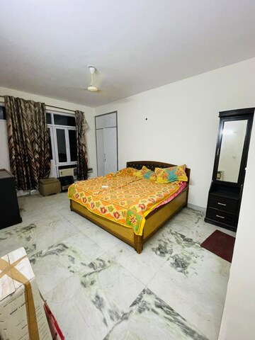 Bedroom in 3 BHK Builder Floor at Uday Arden 45, Sector 45 – for Rent