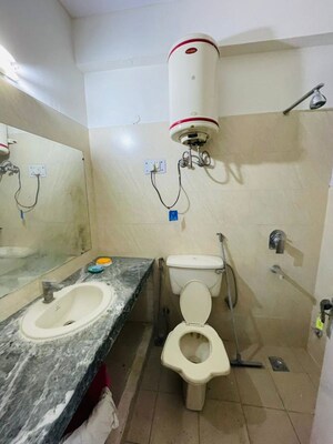 Bathroom in 3 BHK Builder Floor at Uday Arden 45, Sector 45 – for Rent