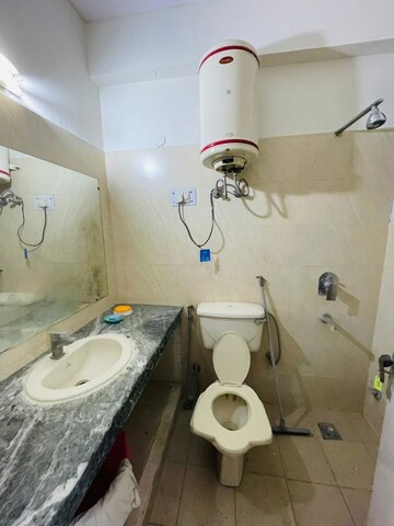 Bathroom in 3 BHK Builder Floor at Uday Arden 45, Sector 45 – for Rent