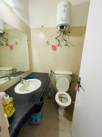 Master Bedroom in 3 BHK Builder Floor at Uday Arden 45, Sector 45 – for Rent