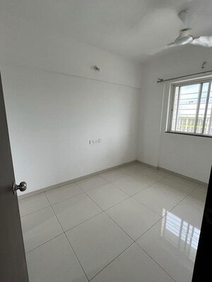 Room in 2 BHK Apartment at Gini Bellina, Lohgaon – for Rent