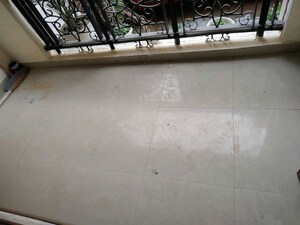 Balcony in 3 BHK Apartment at Parsvnath Prestige, Sector 93a – for Rent