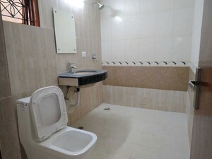 Bathroom in 3 BHK Apartment at Parsvnath Prestige, Sector 93a – for Rent