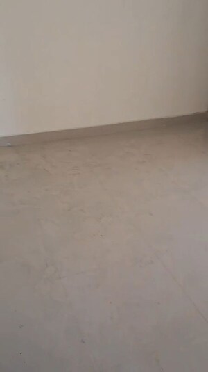 Room in 3 BHK Apartment at Amrapali Enchante, Tech Zone 4 Greater Noida – for Rent