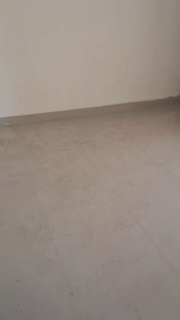 Room in 3 BHK Apartment at Amrapali Enchante, Tech Zone 4 Greater Noida – for Rent