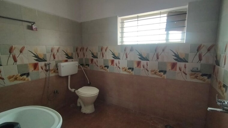 Bathroom, mahalakshmi layout 2 Bedroom 1200 Sq.Ft. Builder Floor In Mahalakshmi Layout Bangalore 10109026
