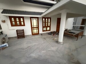 Parking in 2 BHK Independent House at Ajabpur Kalan – for Rent