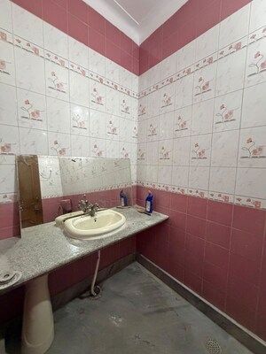 Kitchen in 2 BHK Independent House at Ajabpur Kalan – for Rent