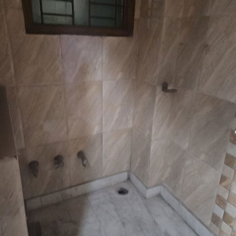 Bathroom, ajronda 3 Bedroom 1650 Sq.Ft. Builder Floor In Ajronda Faridabad 10109206