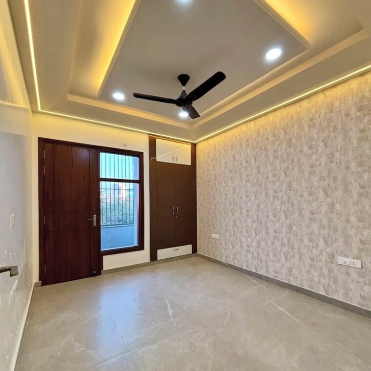 Room, new industrial township 3 3 Bedroom 1350 Sq.Ft. Builder Floor In New Industrial Township 3 Faridabad 10109214