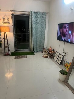 2 BHK Apartment For Rent in Kamdhenu 7th Heaven