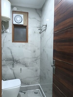 Bathroom in 1 BHK Builder Floor at Malviya Nagar – for Rent