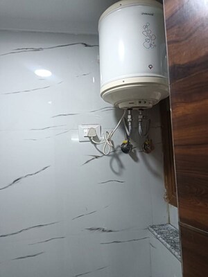 Bathroom in 1 BHK Builder Floor at Malviya Nagar – for Rent