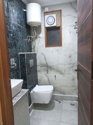 Bathroom in 1 BHK Builder Floor at Malviya Nagar – for Rent