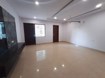 4 BHK Builder Floor For Sale in Parklands, Sector 85