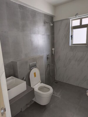 Attached Bathroom in 4 BHK Apartment at Rajesh Raj Infinia, Malad West – for Rent