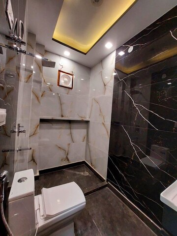 Master Bedroom in 4 BHK Builder Floor at Parklands, Sector 85 – for Sale