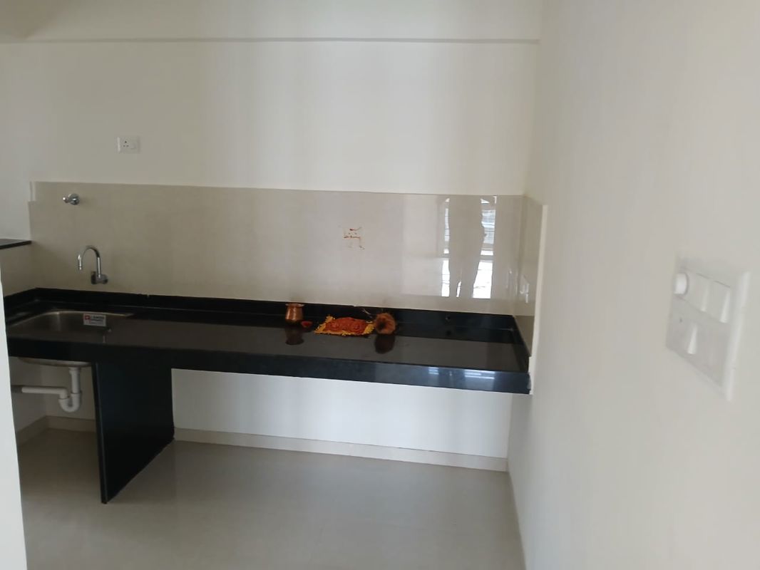 2 BHK Apartment For Rent in Kohinoor Viva City