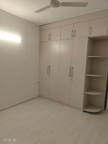 Room in 3 BHK Apartment at Shapoorji Pallonji Joyville Gurgaon, Sector 102 – for Rent