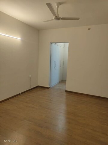 Room in 3 BHK Apartment at Shapoorji Pallonji Joyville Gurgaon, Sector 102 – for Rent