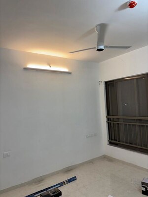 Room in 2 BHK Apartment at Pride Manhattan, Charholi Budruk – for Rent