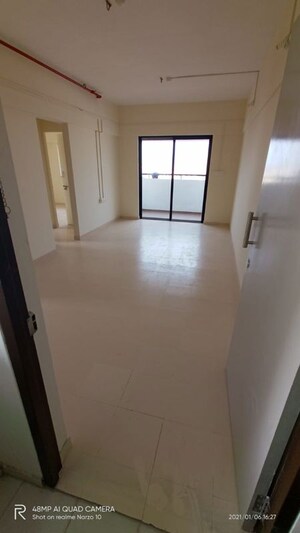 Room in 1 BHK Apartment at Kharadi – for Rent