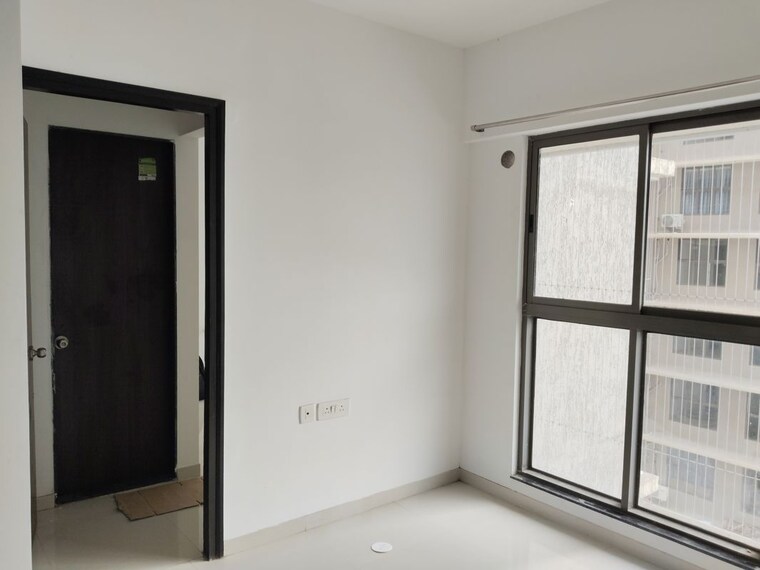 Room, uk-iridium 1 Bedroom 410 Sq.Ft. Apartment In Kandivali East Mumbai 10109301