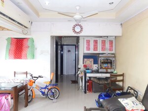 Living Room in 2 BHK Apartment at Andheri East – for Rent