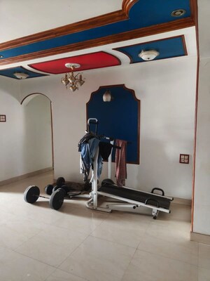 Gym in 3 BHK Apartment at RNA Heights, Andheri East – for Rent
