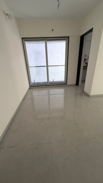 Room in 3 BHK Apartment at Hyde Park CHS, Kharghar – for Rent