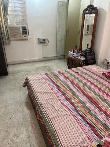 Bedroom in 2 BHK Apartment at Anandpuri – for Rent
