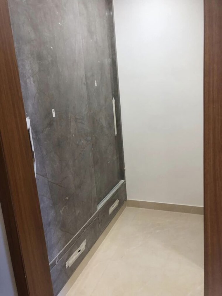 undefined, parklands 4 Bedroom 327 Sq.Yd. Builder Floor In Sector 85 Faridabad 10109352