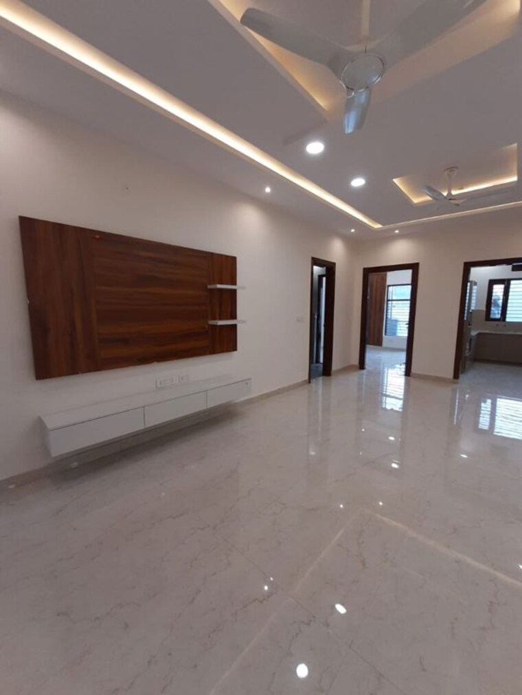 Room, bp-homes 3 Bedroom 258 Sq.Yd. Builder Floor In Sector 85 Faridabad 10109363